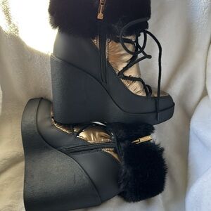 JESSICA SIMPSON WINTER BOOTIES FUR TRIMMED SIZE 6